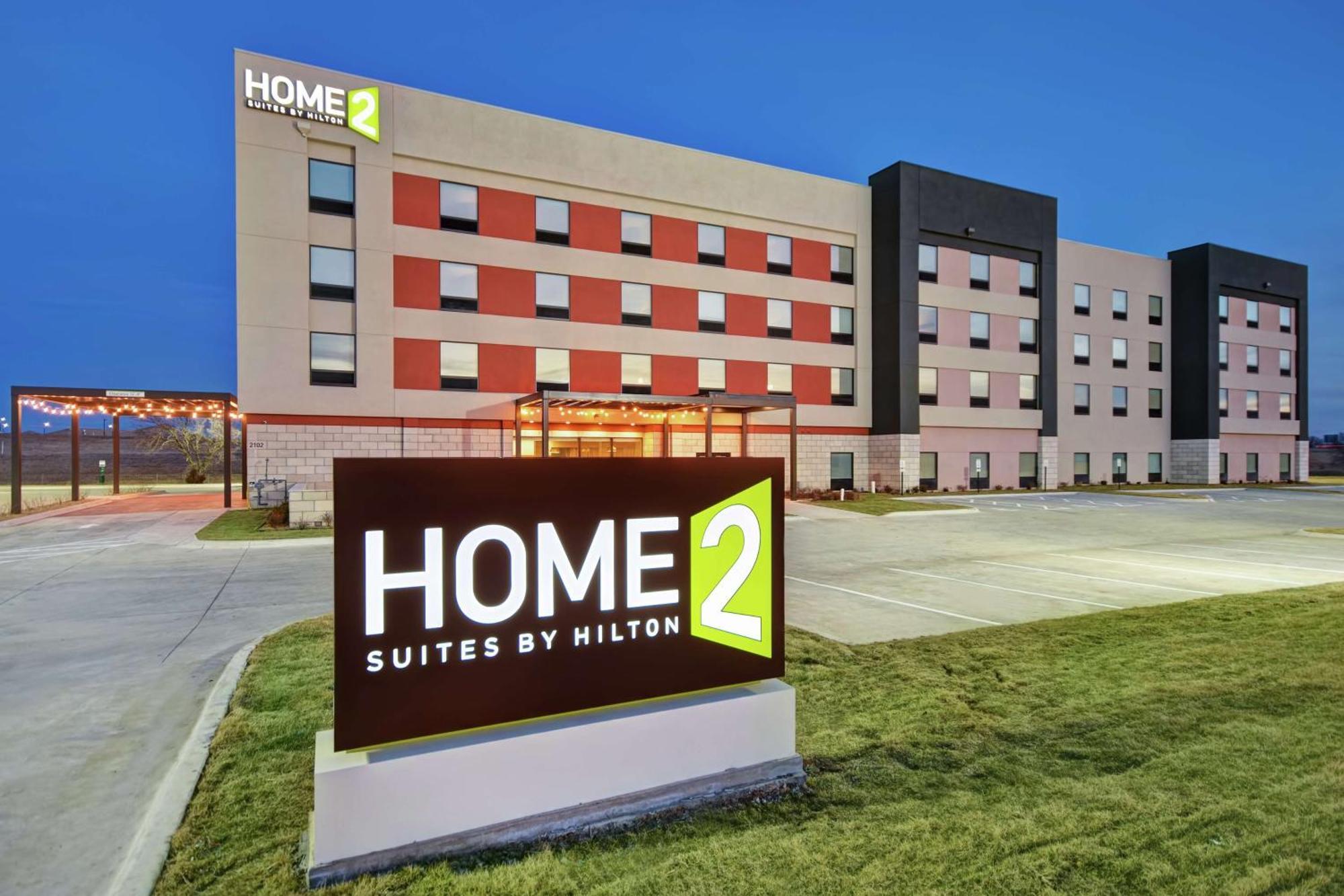 Home2 Suites By Hilton Wichita Northeast Exterior foto